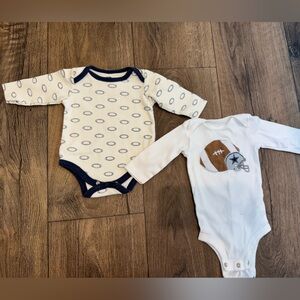 •SOLD•  0-3mo Dallas Cowboys Onesie Bundle (low-no tox household)